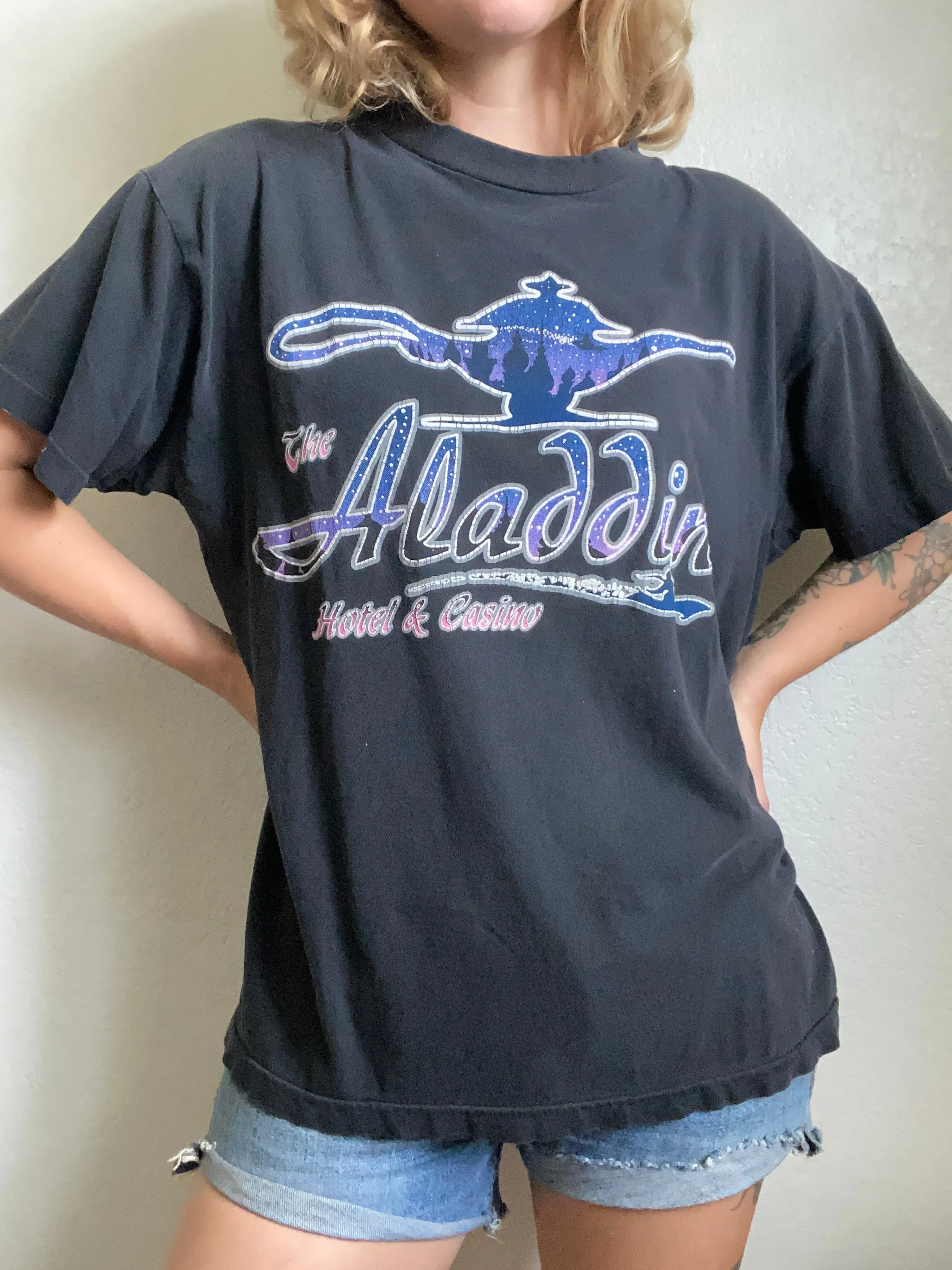 1990s Aladdin Hotel and Casino t shirt Large