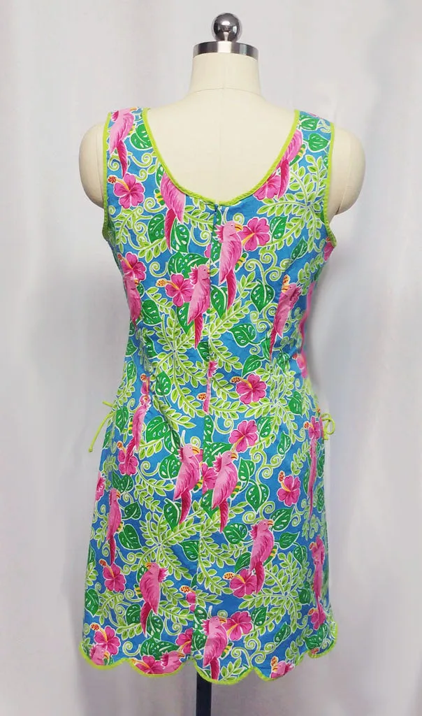 *ADORABLE SUMMER COCKATOO PARROT HOT PINK & GREEN SHIFT DRESS - SIZE LARGE - PERFECT FOR SHOPPING, AT HOME OR VACATION