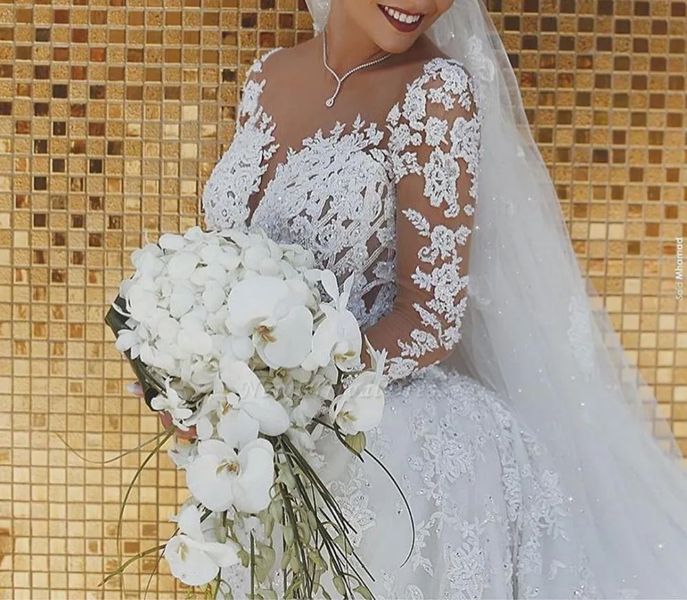 Elegant  Lace  Mermaid Wedding Dress With long Sleeves