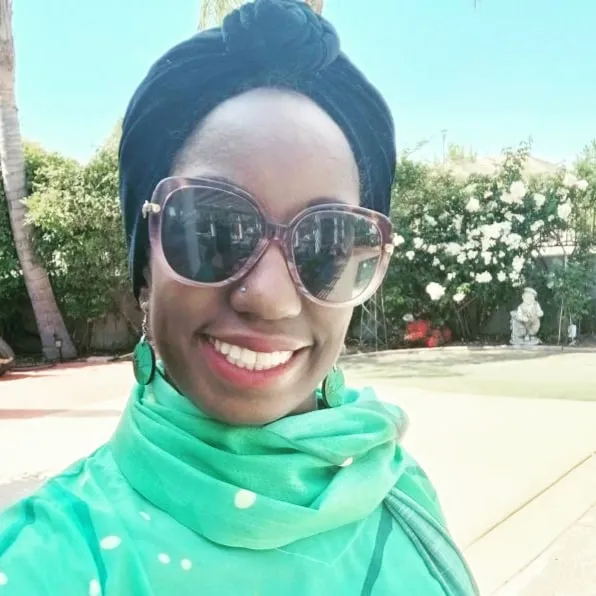 Green Lightweight Scarf - Phenomenal Woman Collection