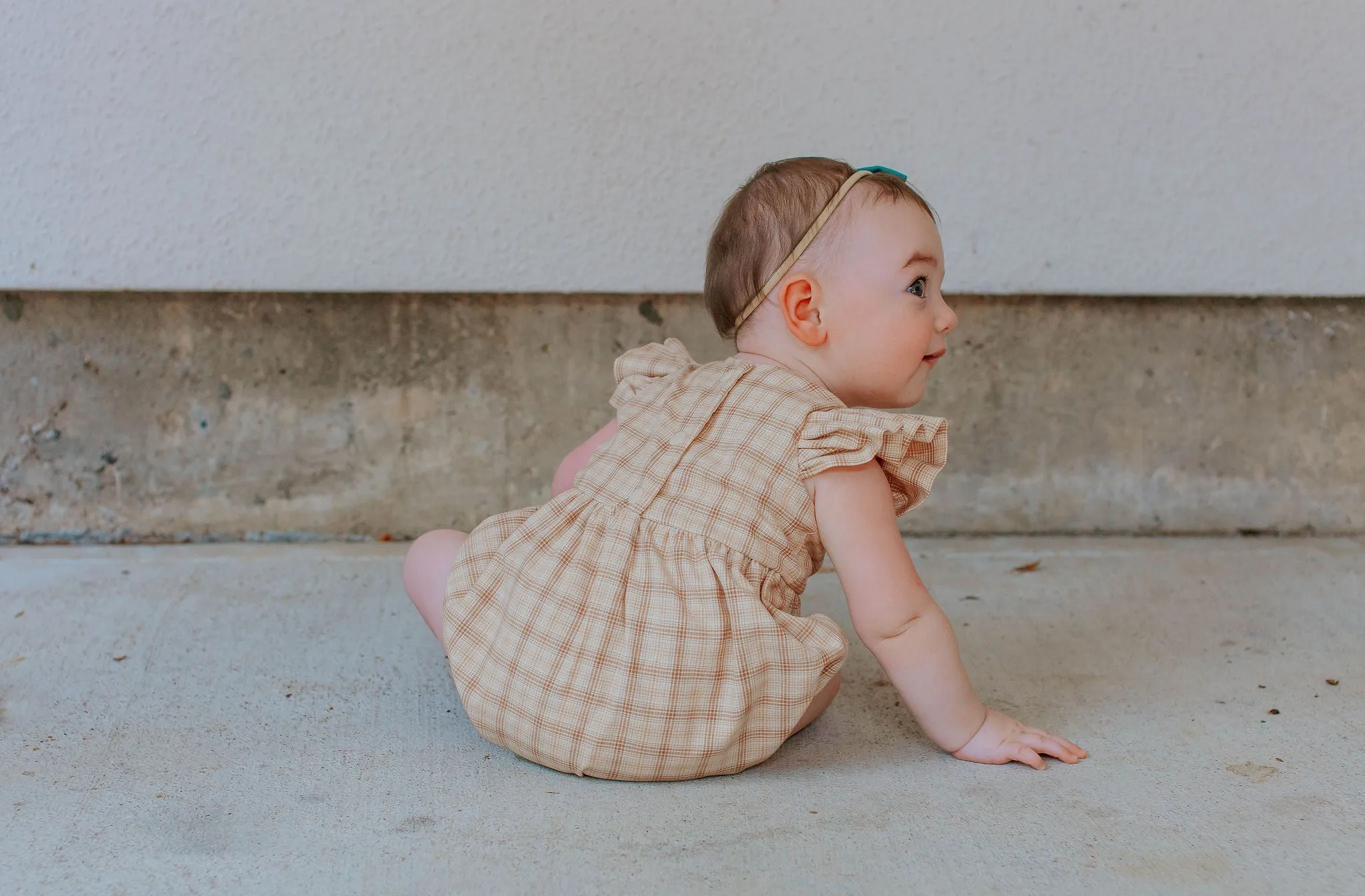 Infant Girl's Beige Plaid Ruffle Sleeve Bubble Romper