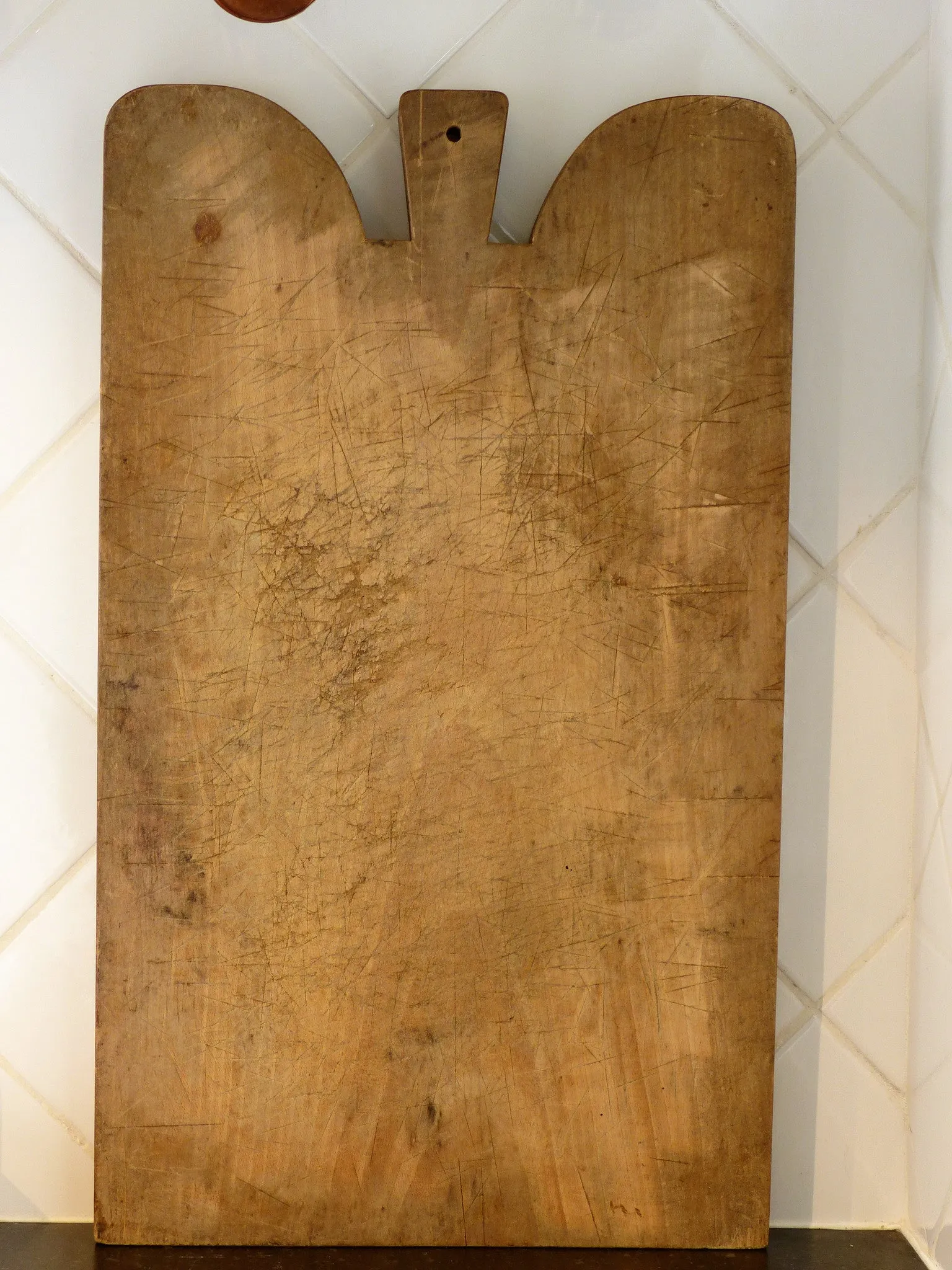 Large chunky French cutting board