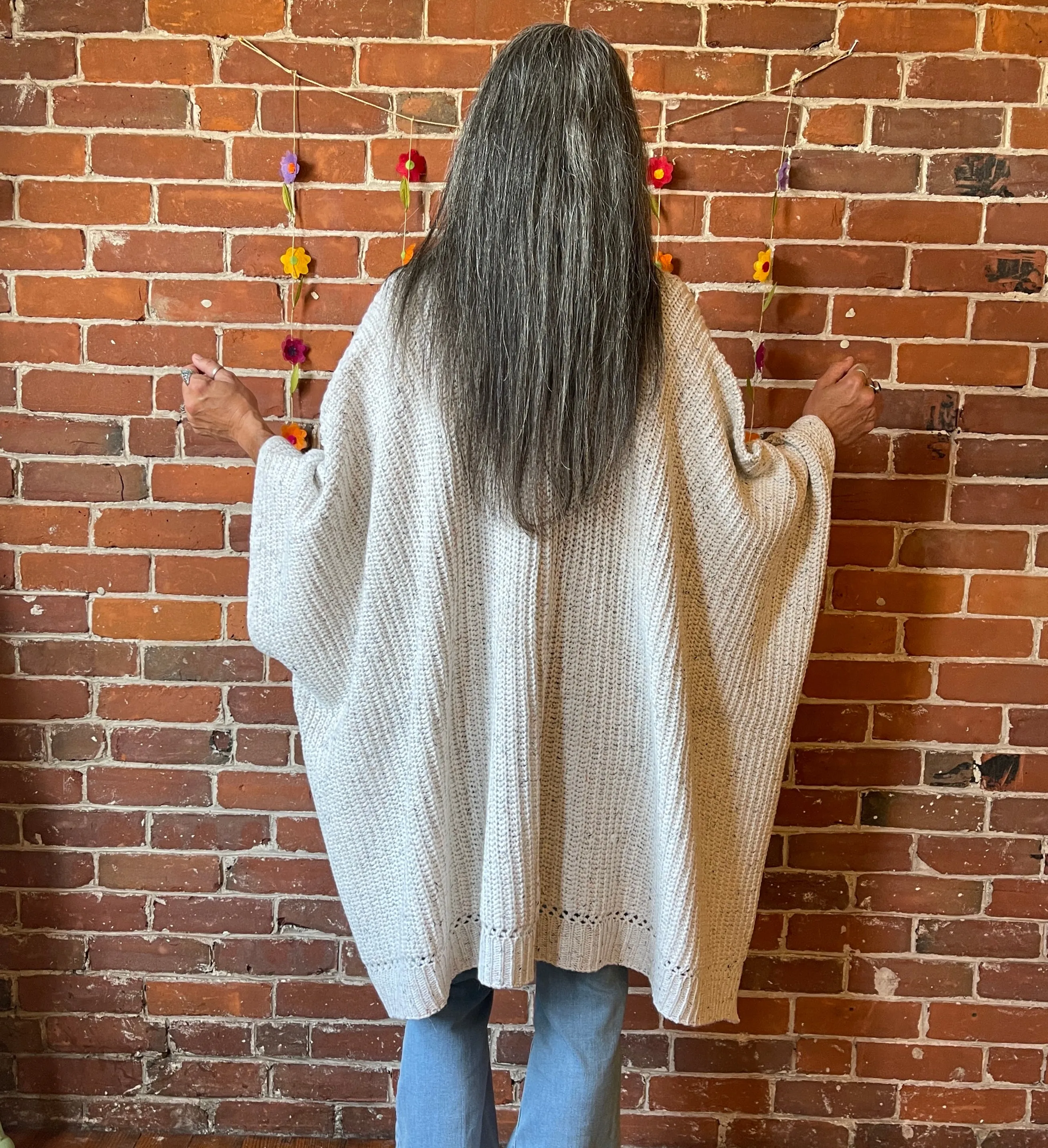 Oatmeal Cream Chunky Knit Soft Poncho With Pockets