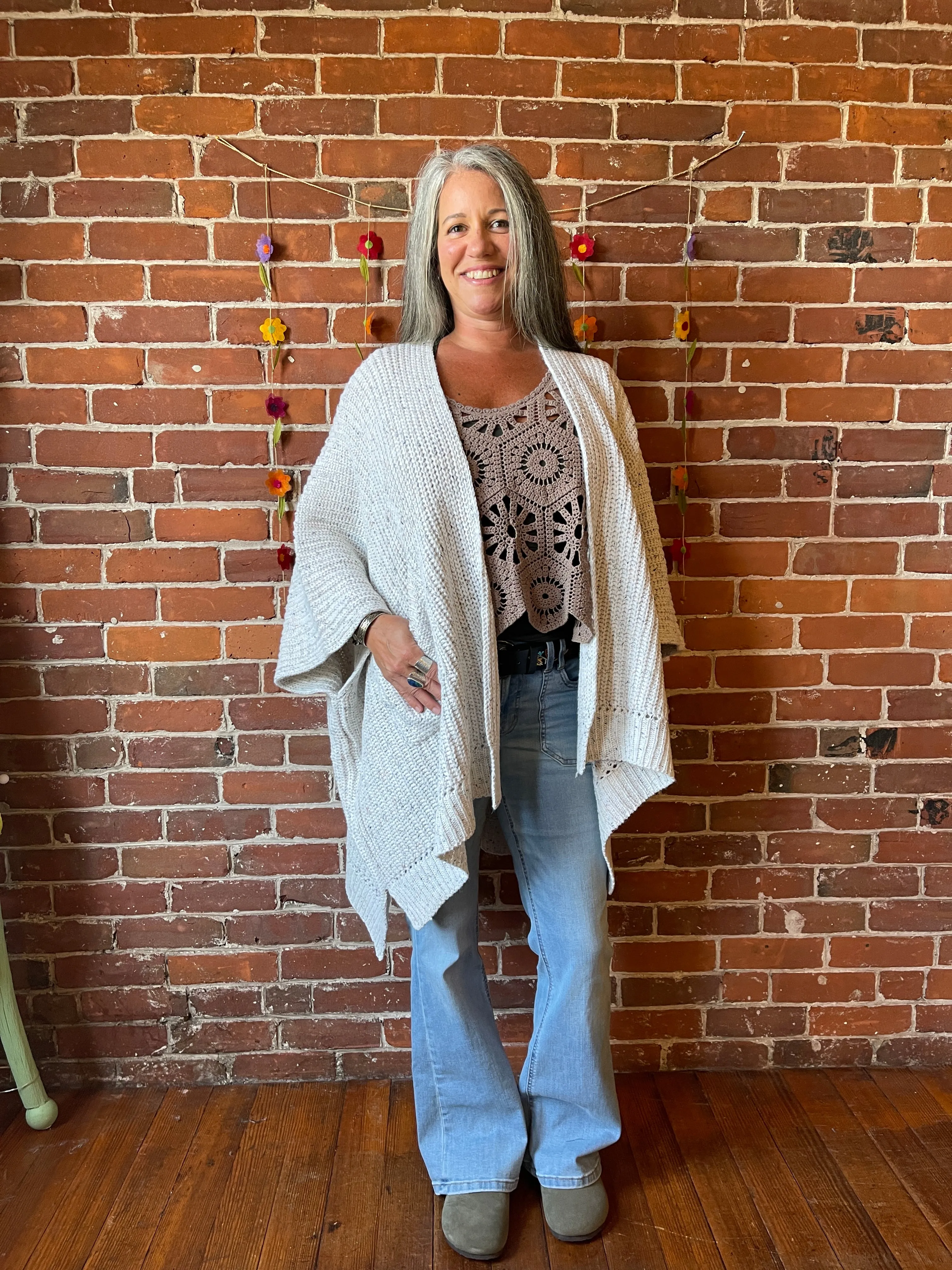 Oatmeal Cream Chunky Knit Soft Poncho With Pockets