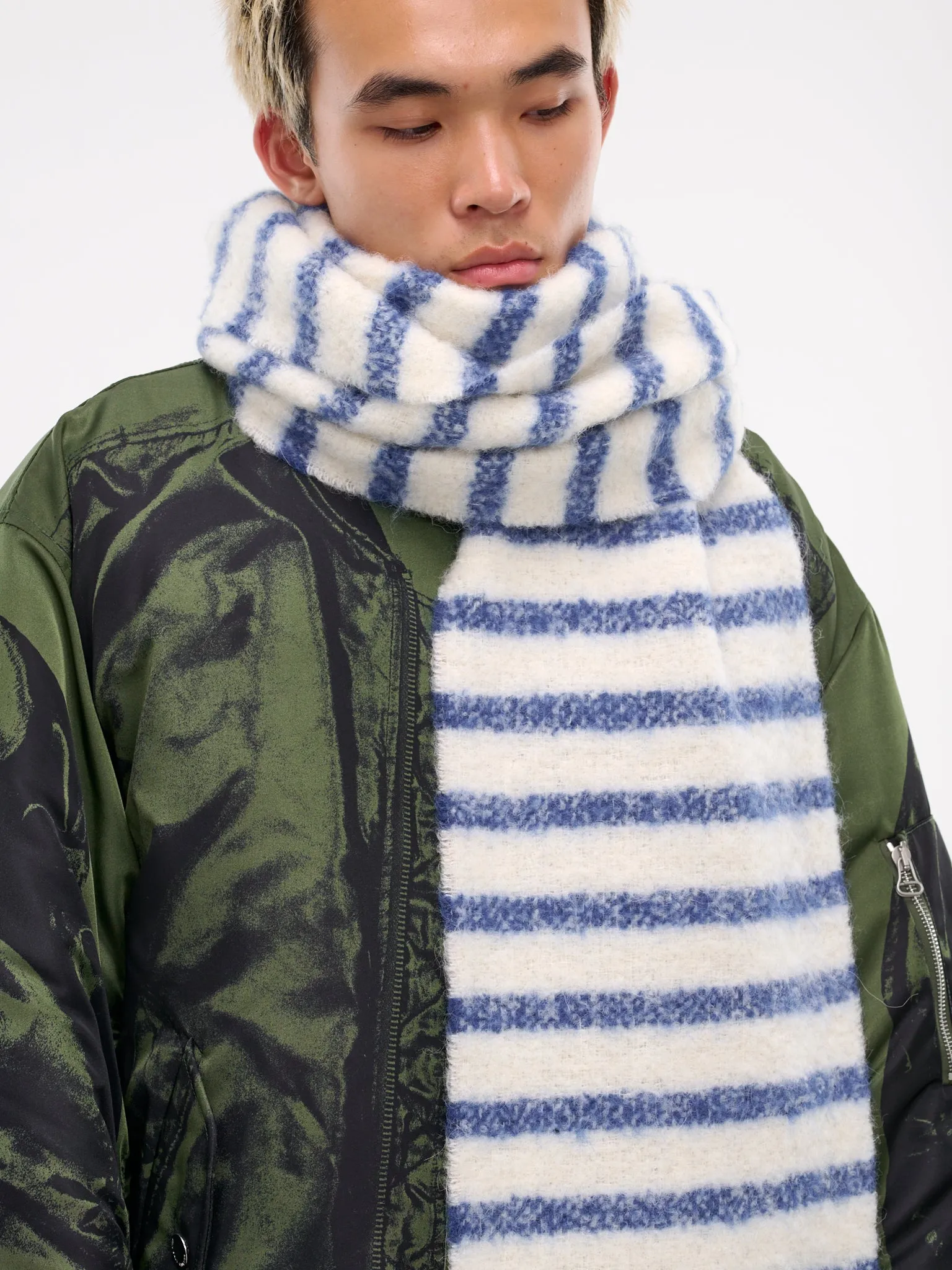 The Mariniere Scarf (24-30-U-EC037P-C548-WHITE-BLUE)